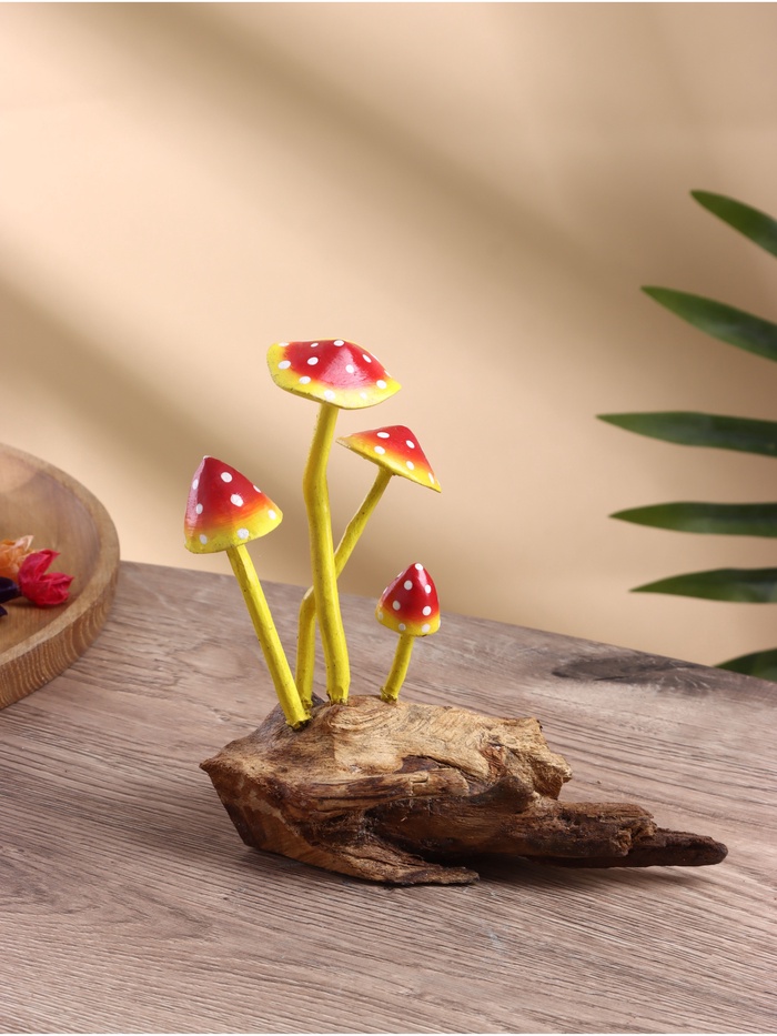 Сувенир «Грибочки», 15×10×16 см, дерево, жёлто-красный